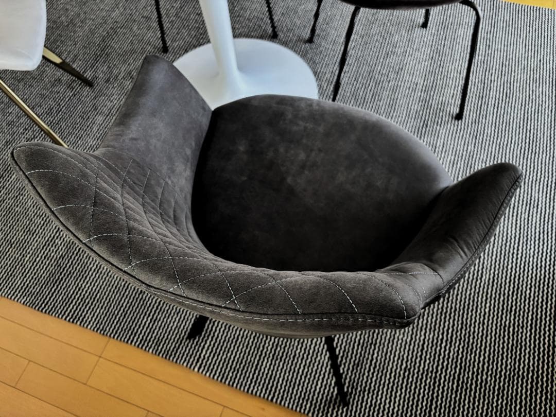 KAREカレ　ココ アンスラサイト スウィベルアームチェア　ダイニングチェア