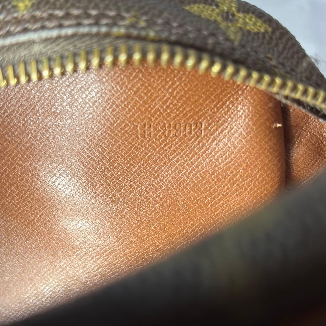 C1070 LOUIS VUITTON ルイヴィトン クラッチバッグ バッグ