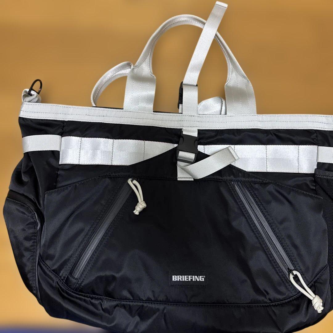 美品　BRIEFING ゴルフバッグ