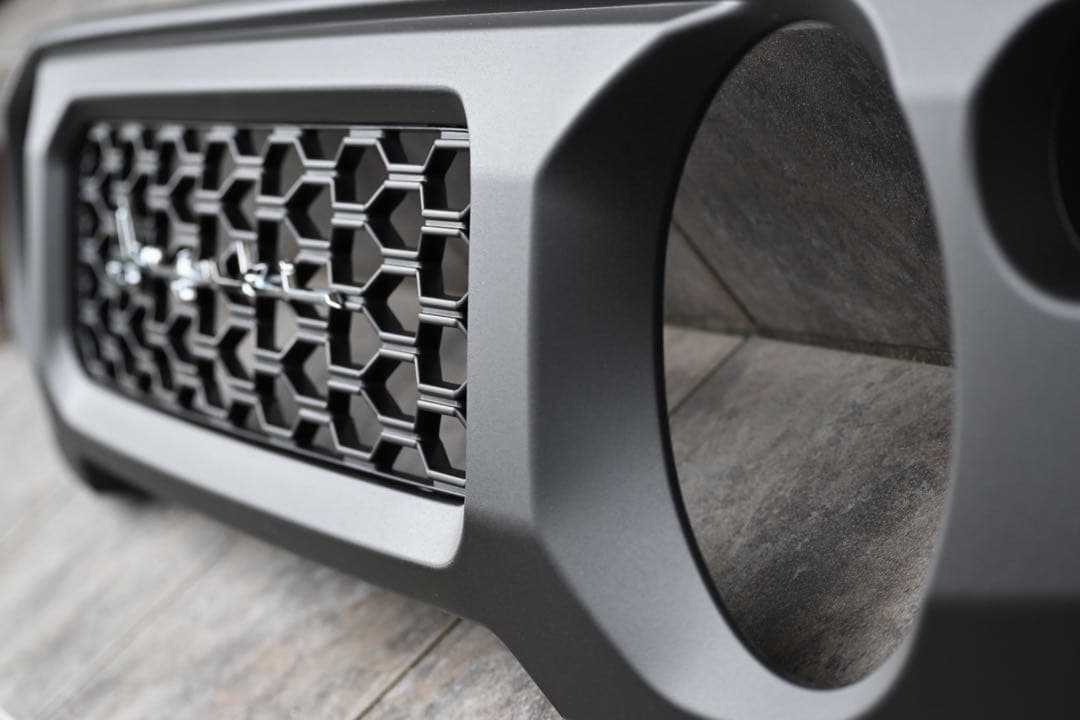 ジムニーjb64 74 シエラ共通　グリル　ラプターライナー塗装　新品未使用