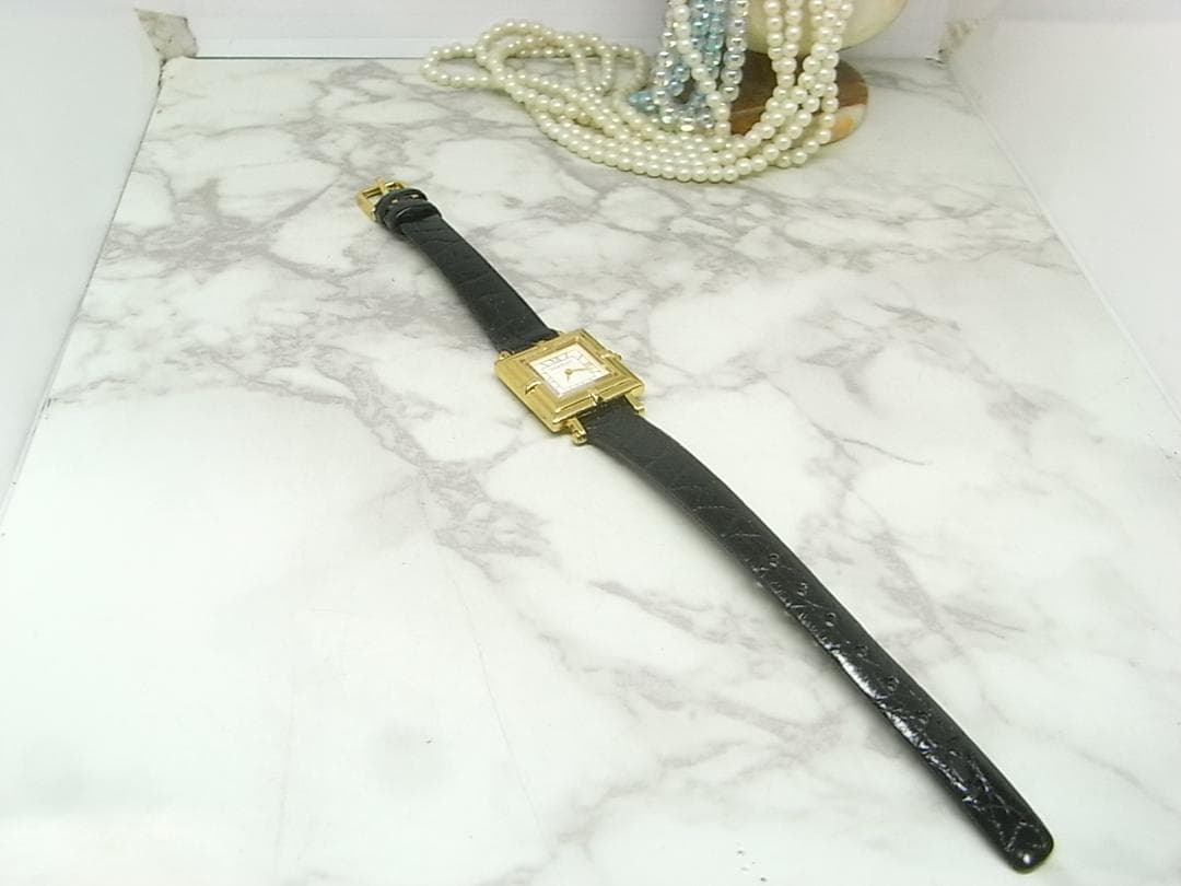 美品　イヴサンローラン　YSL　飾りベゼル　ベルト新品　レディース　ウォッチ