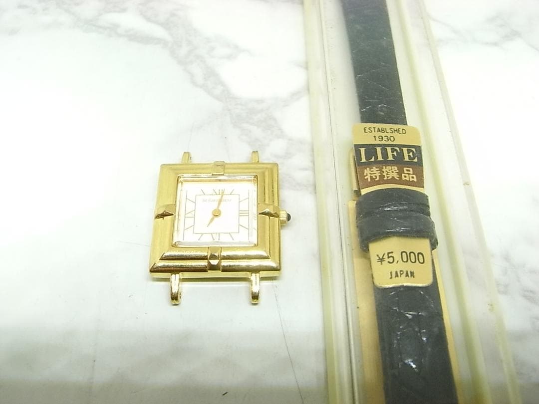 美品　イヴサンローラン　YSL　飾りベゼル　ベルト新品　レディース　ウォッチ