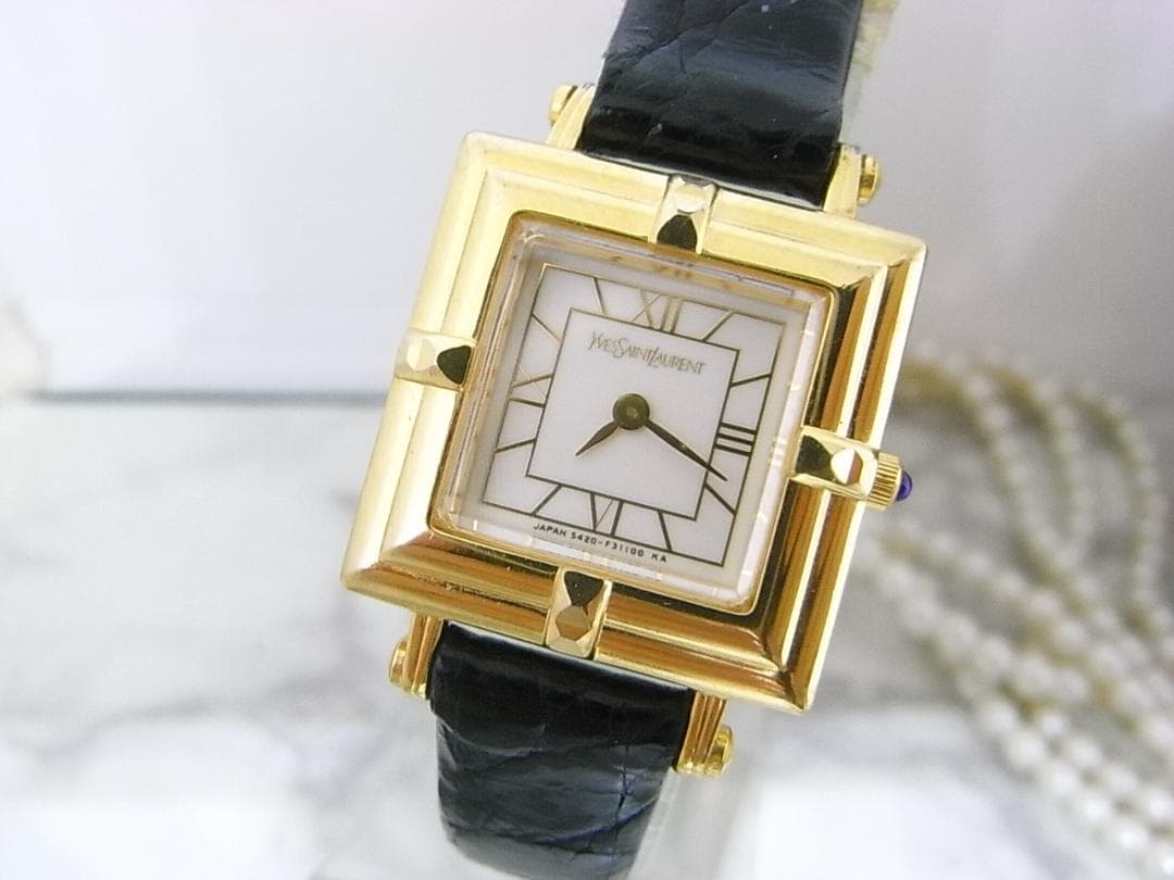 美品　イヴサンローラン　YSL　飾りベゼル　ベルト新品　レディース　ウォッチ