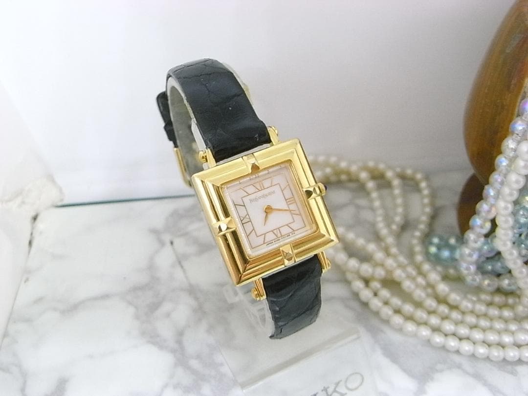 美品　イヴサンローラン　YSL　飾りベゼル　ベルト新品　レディース　ウォッチ