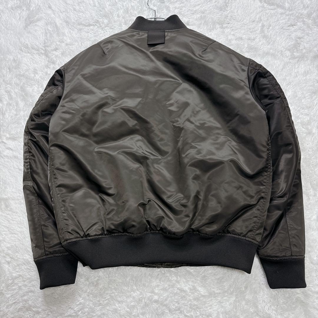 【入手困難】ユニクロ ハイブリッドダウンオーバーサイズ MA-1 ブルゾン L