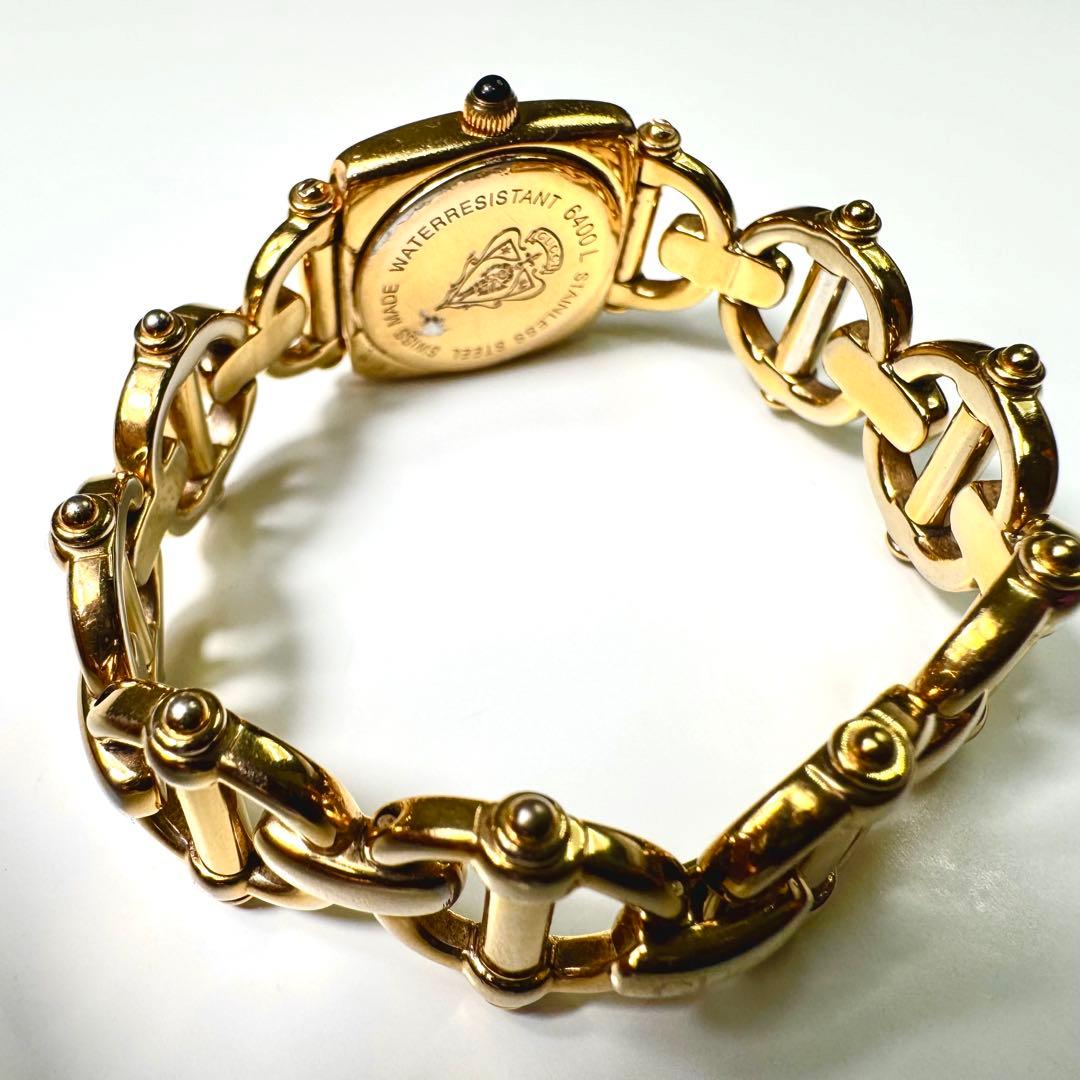 新品電池/稼働　グッチ　腕時計　シェル文字盤　6400L　バングルウォッチ　金