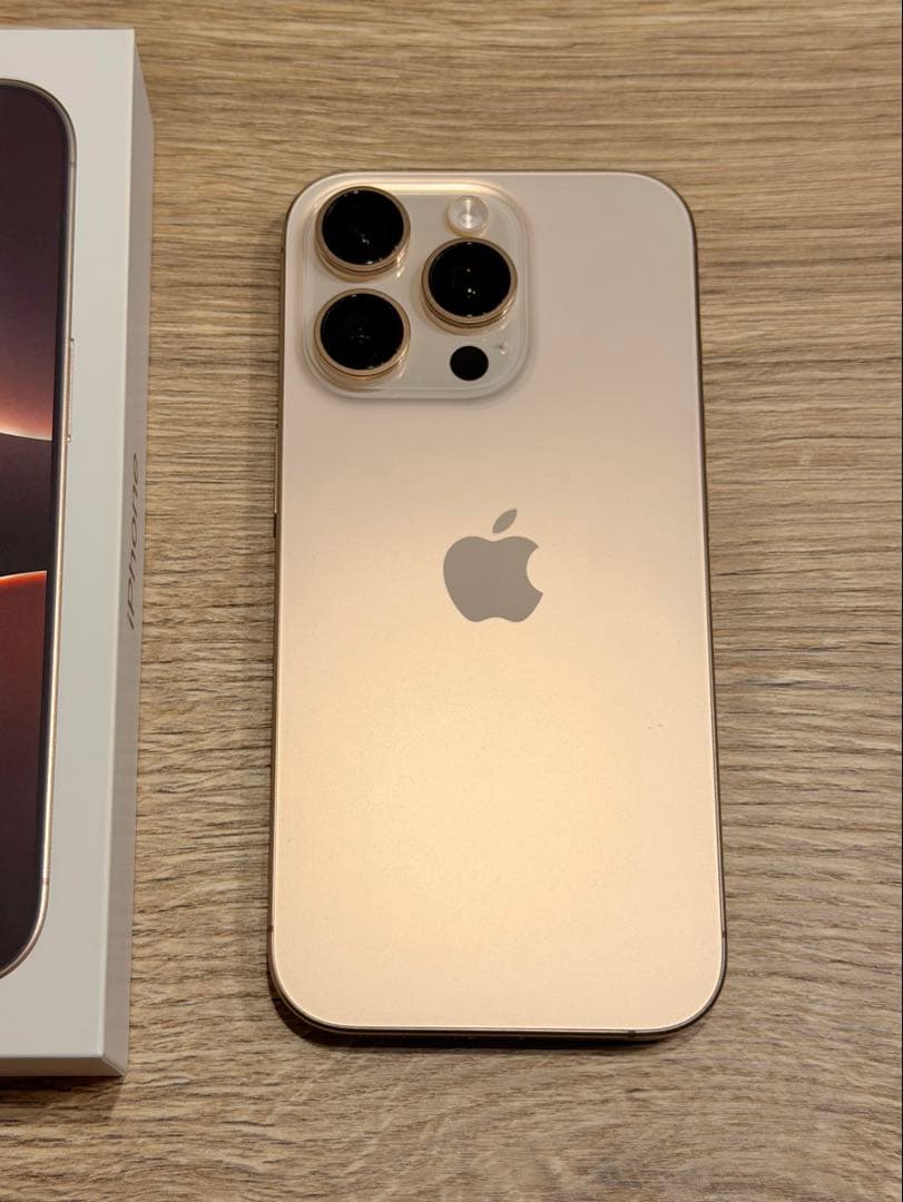 【美品】ケースなし iPhone16Pro デザートチタニウム 512GB