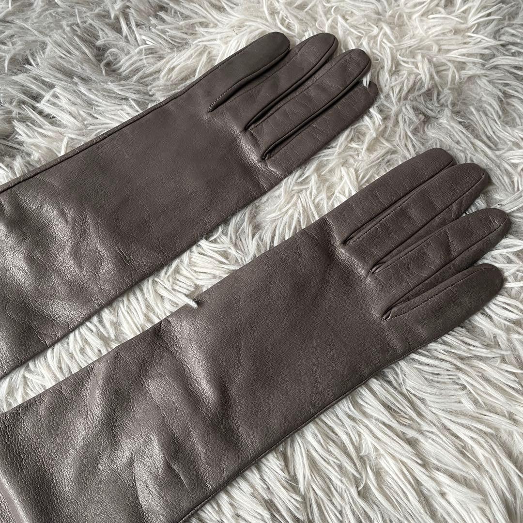 【極美品】プラダ レザーグローブ