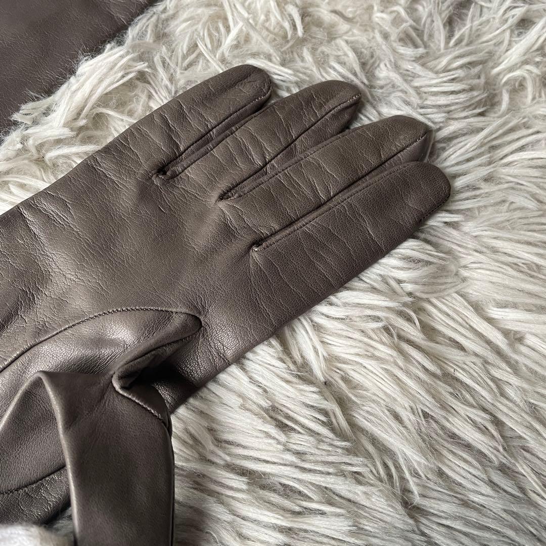 【極美品】プラダ レザーグローブ