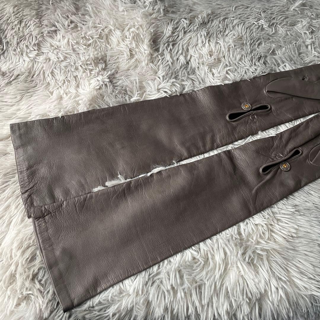 【極美品】プラダ レザーグローブ