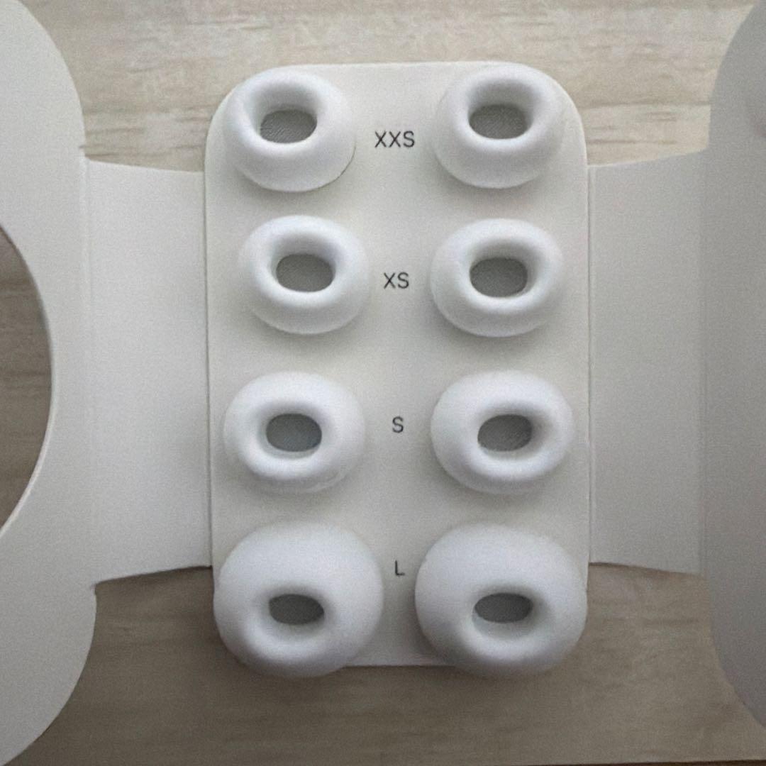 美品 Apple AirPods Pro3 ESRケース付き