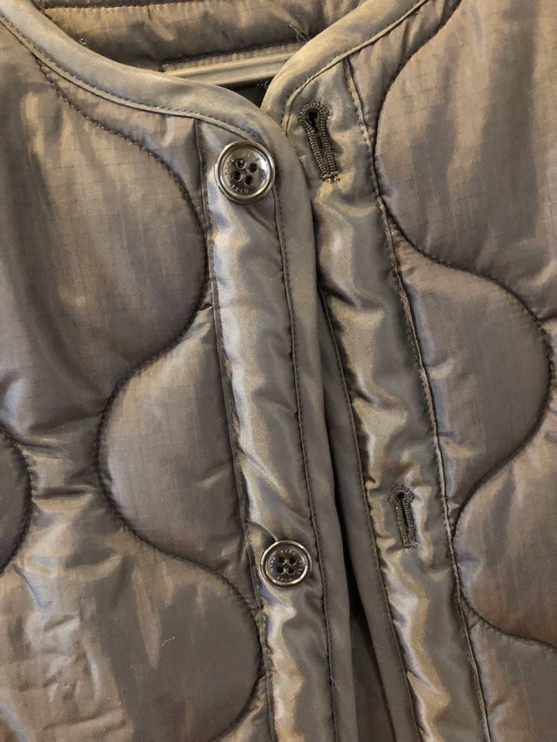 美品　HYKE キルティング　ベスト ブラック