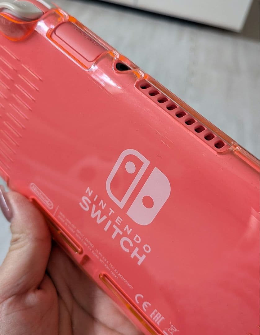 ニンテンドースイッチライト★コーラル★64GB SDカード付き