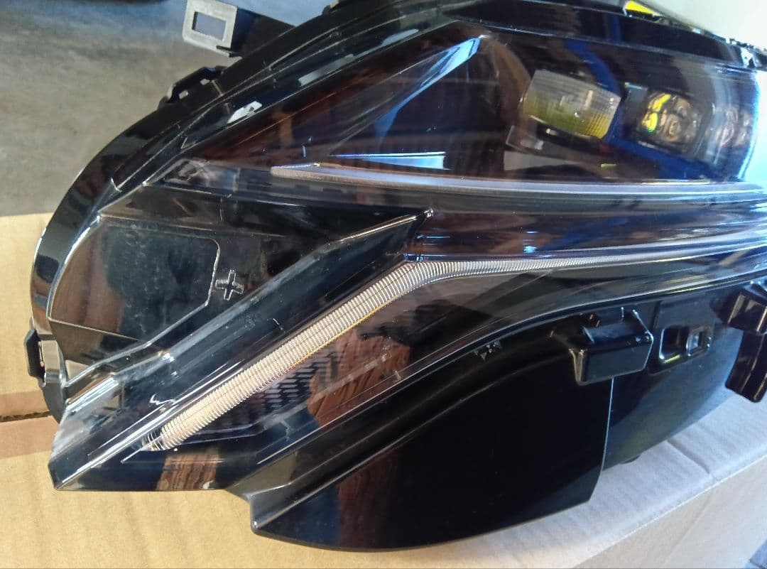 日産 ノート オーラ 純正 左ヘッドライト ICHIKOH 1994