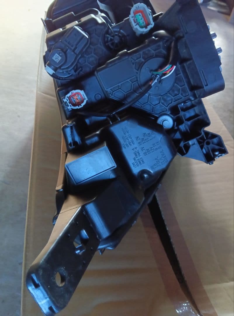 日産 ノート オーラ 純正 左ヘッドライト ICHIKOH 1994