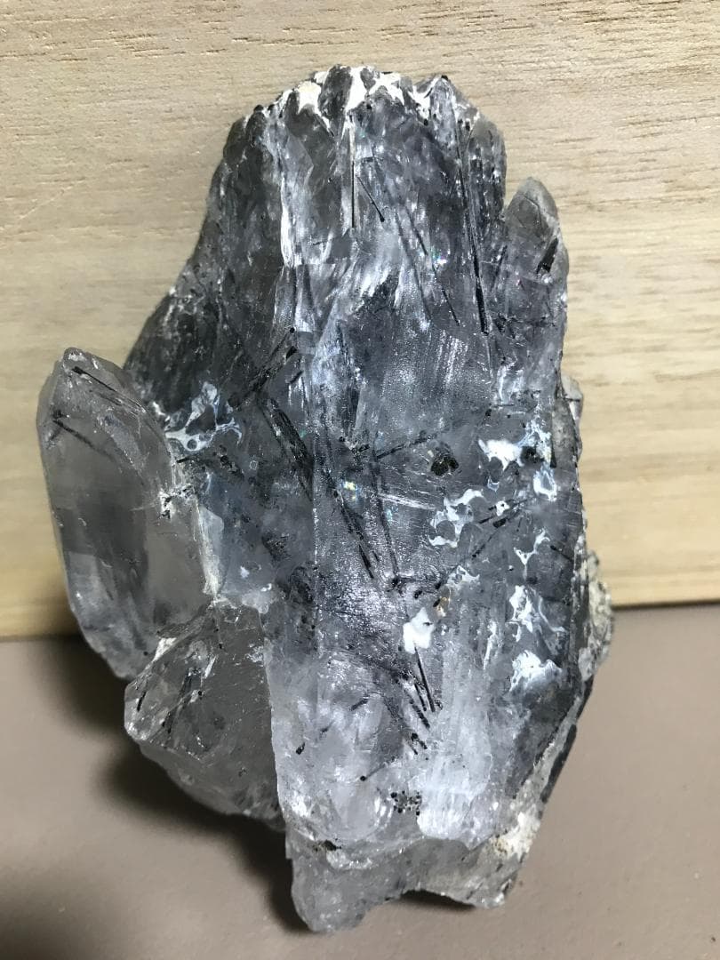 ヒマラヤ水晶　ブラックトルマリン入り水晶