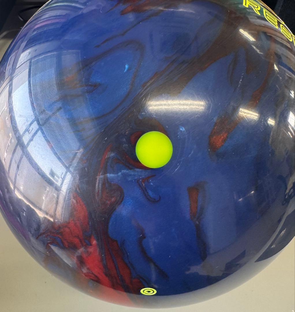 900 Global Zen Mode ボウリングボール 15ポンド