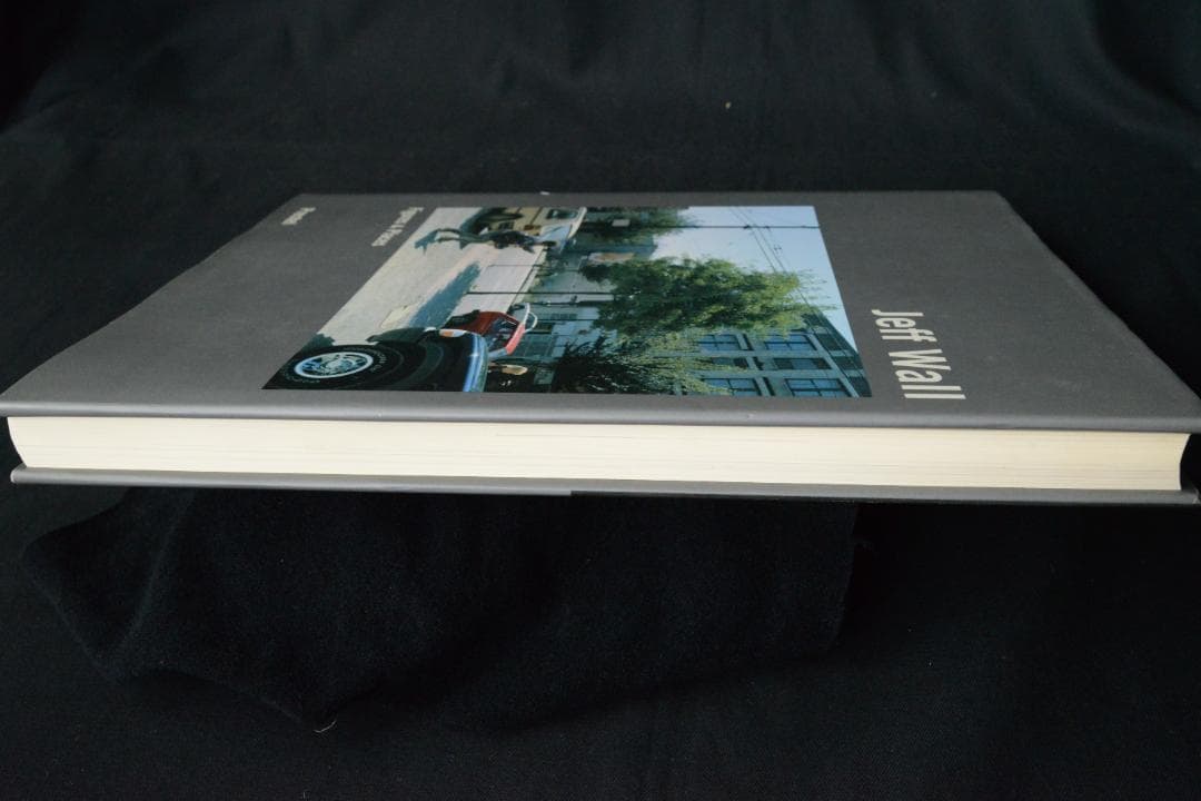 【Jeff Wall: Figures & Places】ジェフ・ウォール