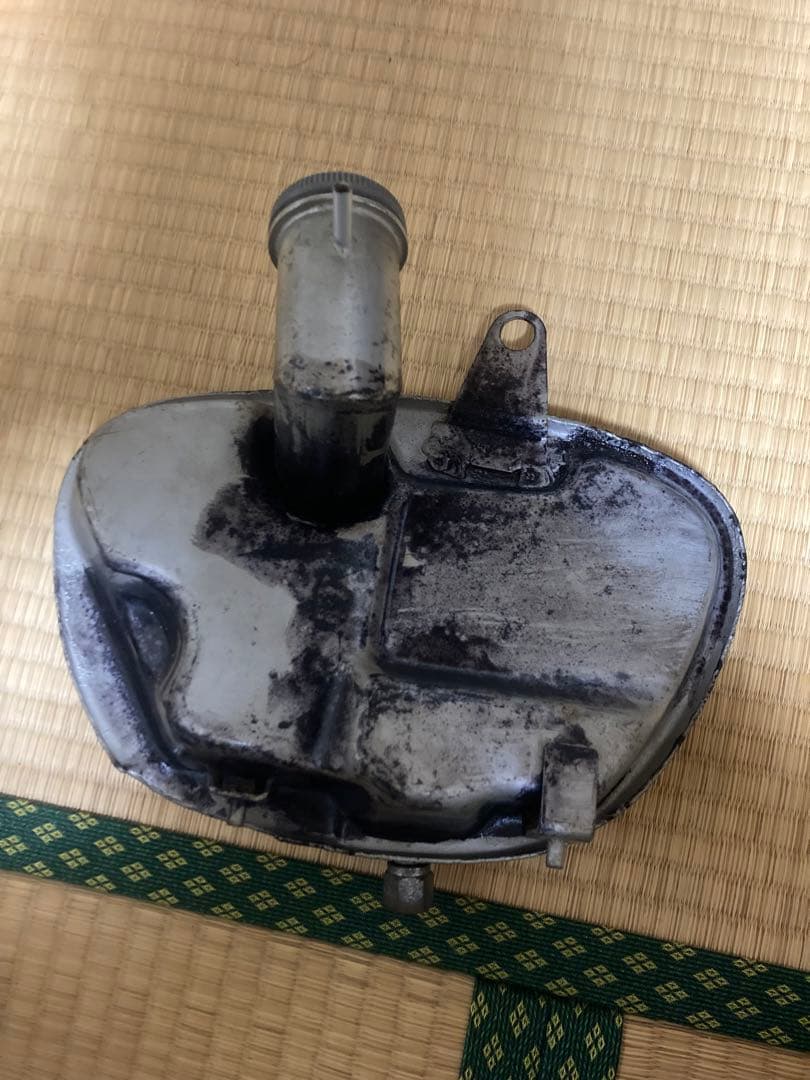 スズキハスラー、TS2502型オイルタンク