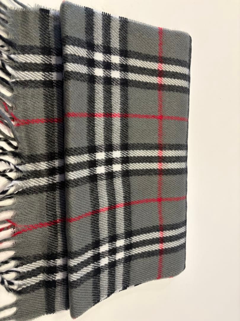 新品未使用　タグ付き　Burberry グレー チェック マフラー 新品