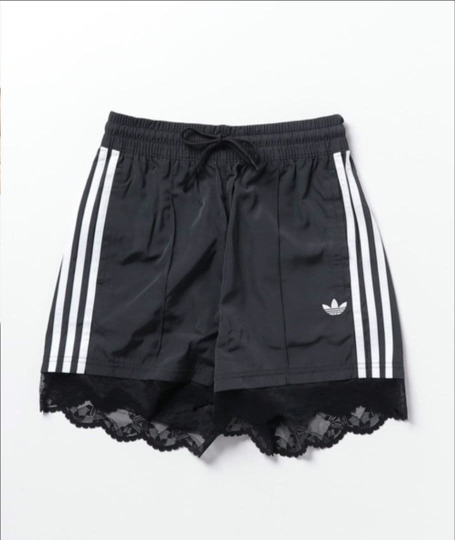 新品　レース トリム スリーストライプス ショーツ ショートパンツ　XS