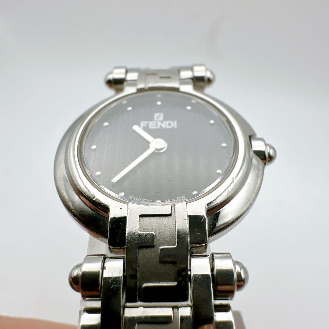 美品 稼動品 FENDI フェンディ レディース腕時計 黒字盤 オロロギ 定番