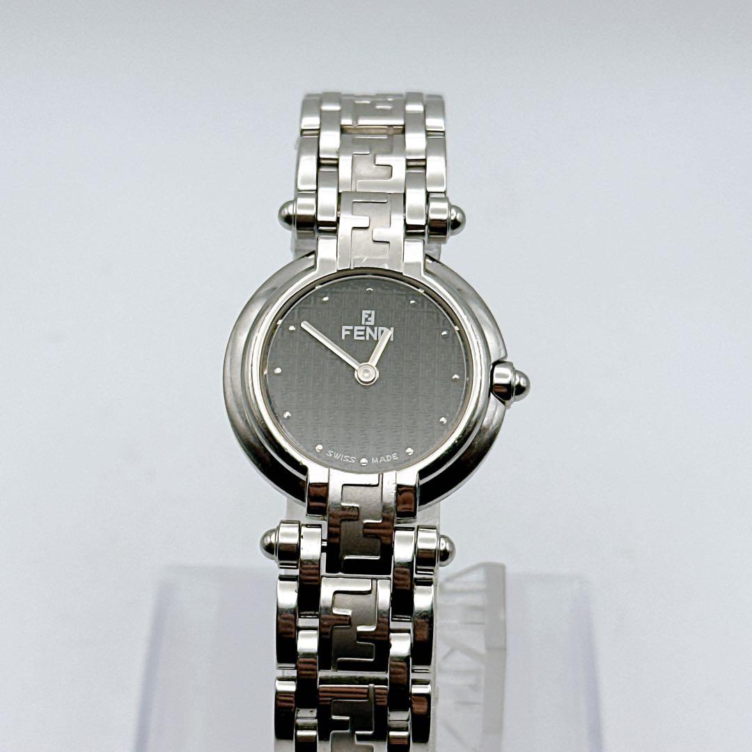 美品 稼動品 FENDI フェンディ レディース腕時計 黒字盤 オロロギ 定番