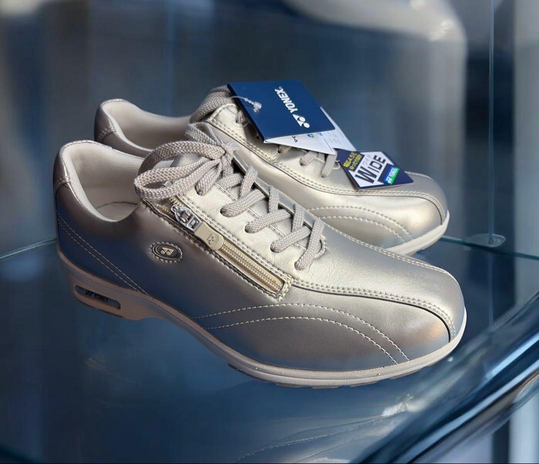 【YONEX/ヨネックス 】SHW-LC30W シャンパン24.0cm