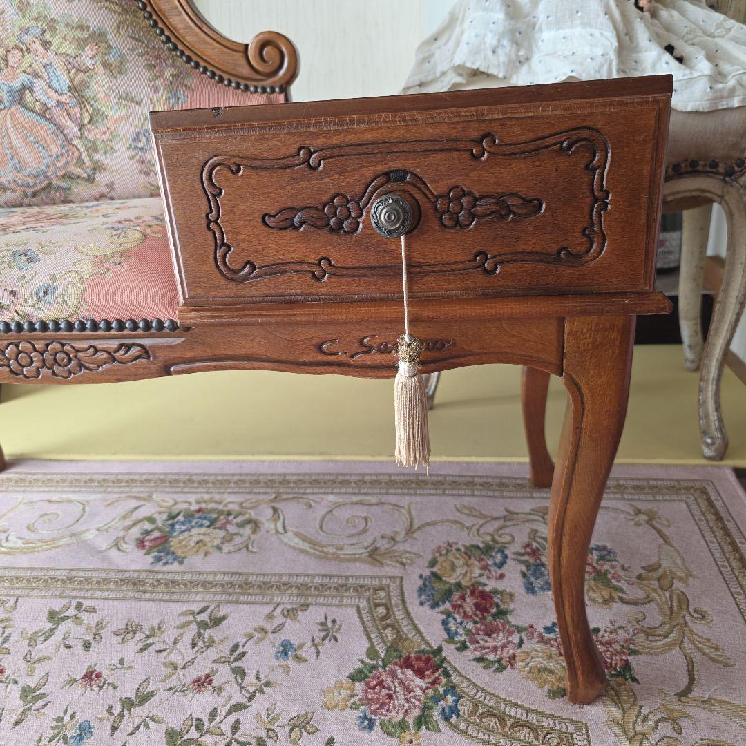 お取り置きとなりました　英国アンティーク　ゴブラン織　椅子　テーブル　チェスト