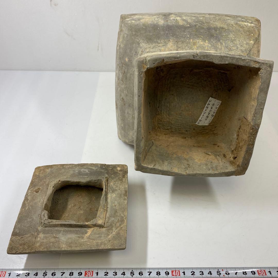 専用中国漢時代　灰陶蓋付　加彩方壷　高さ39.7㎝　タエサカ　東な7-0301②