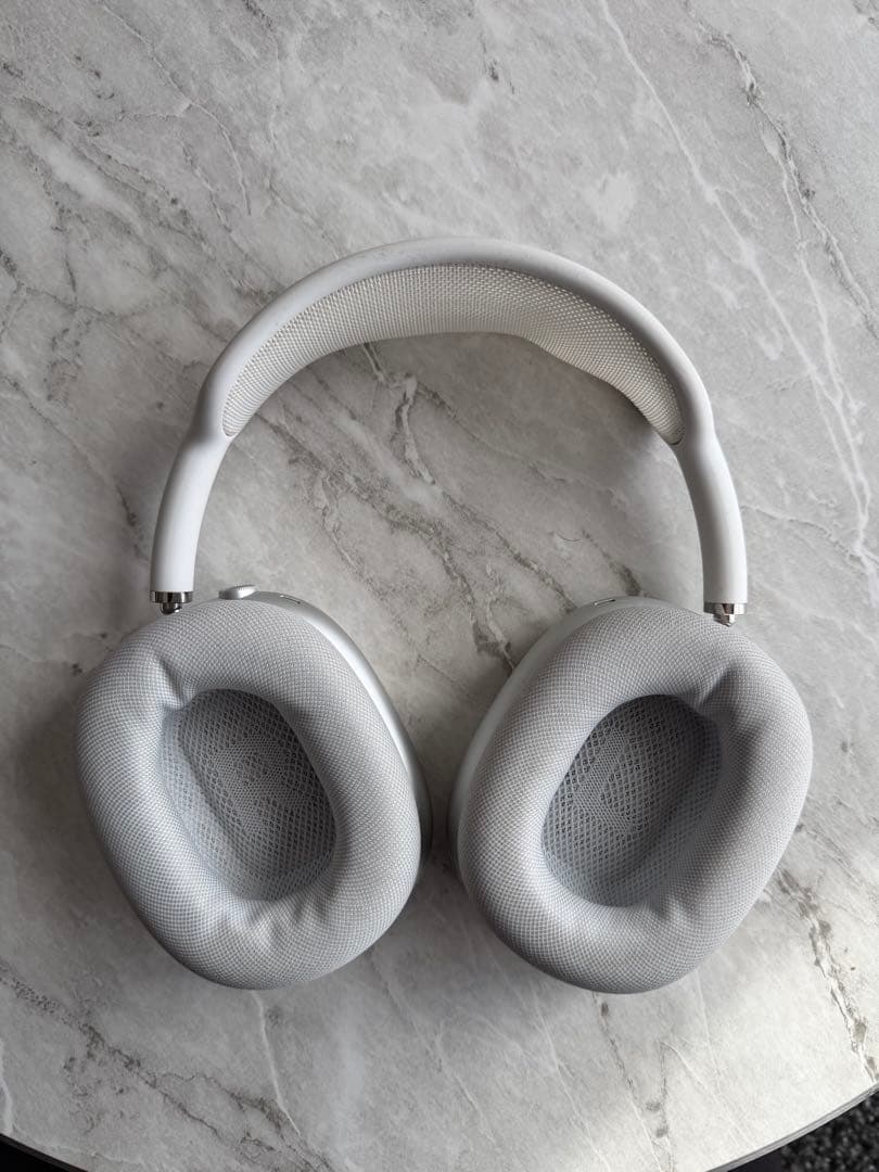 ヘッドホン AirPods Pro max