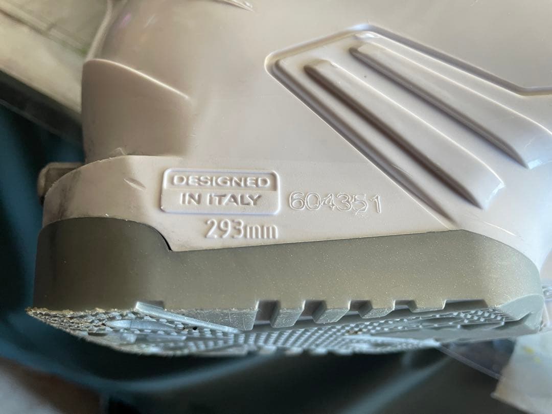 Hart Innocence スキーセット 板、ブーツ、ポール、手袋、ゴーグル