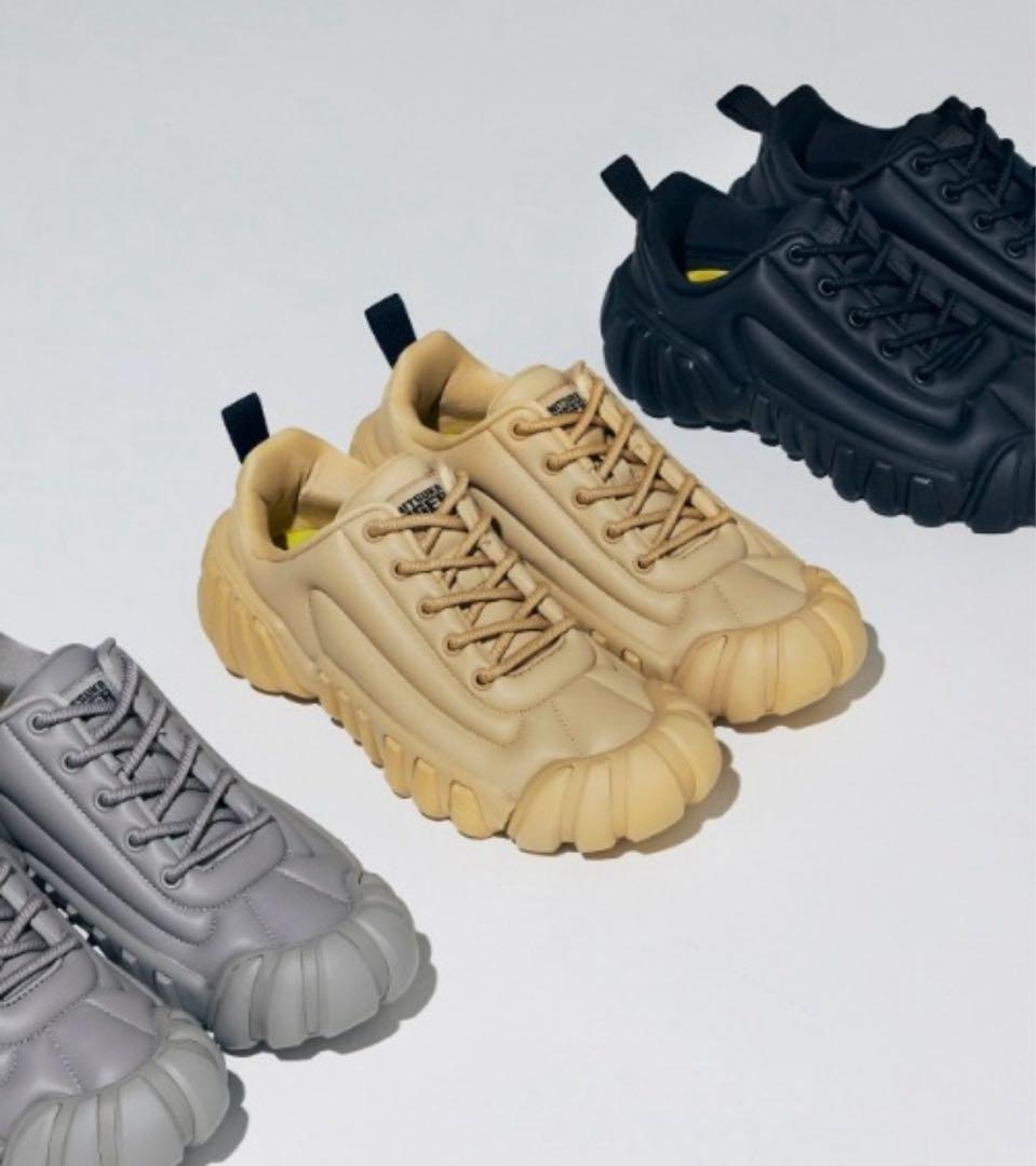 オニツカタイガー スニーカー　デンティグレ パフ