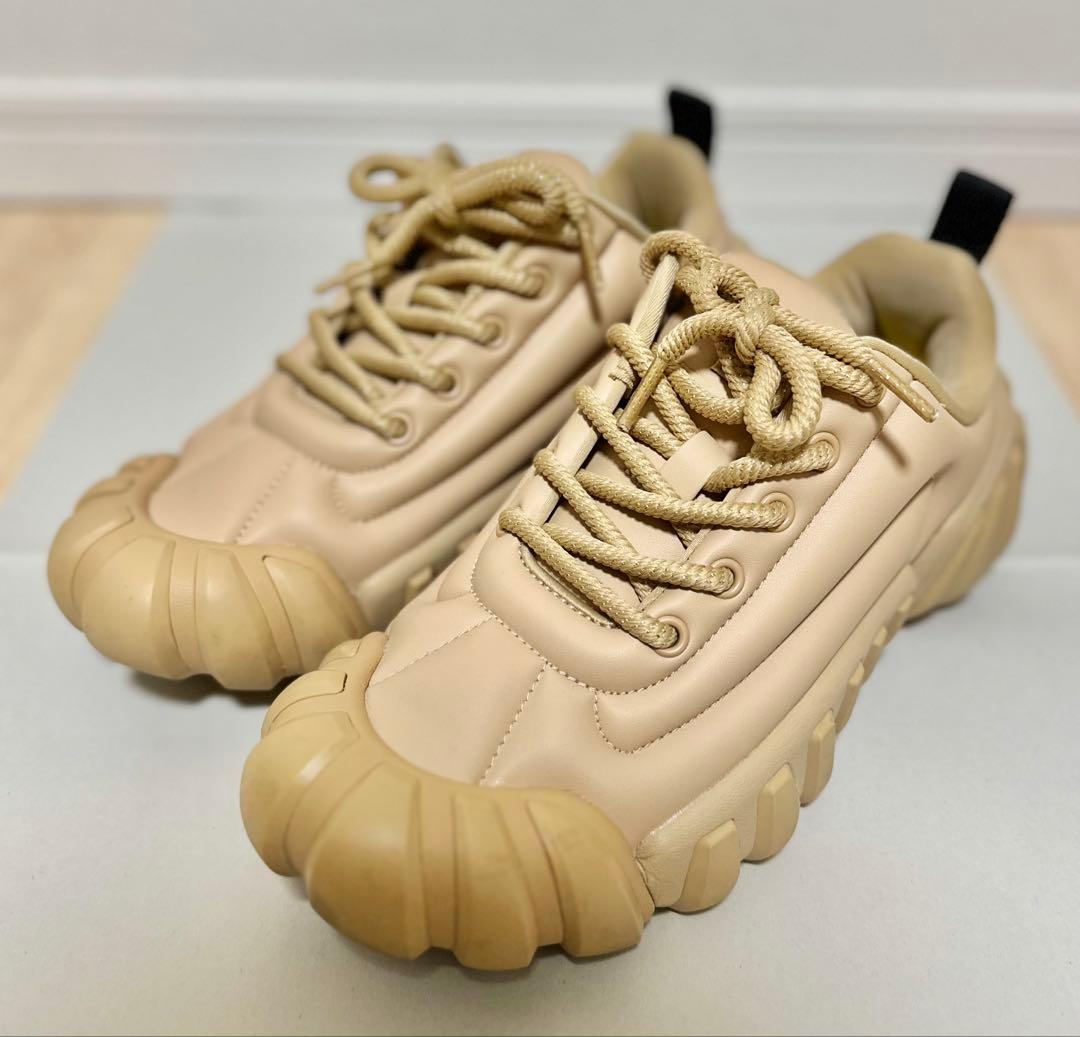 オニツカタイガー スニーカー　デンティグレ パフ