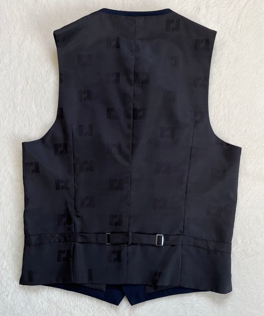 【希少】胸ポケットチーフ　スーツ　セットアップ　スリーピーススーツ　A6