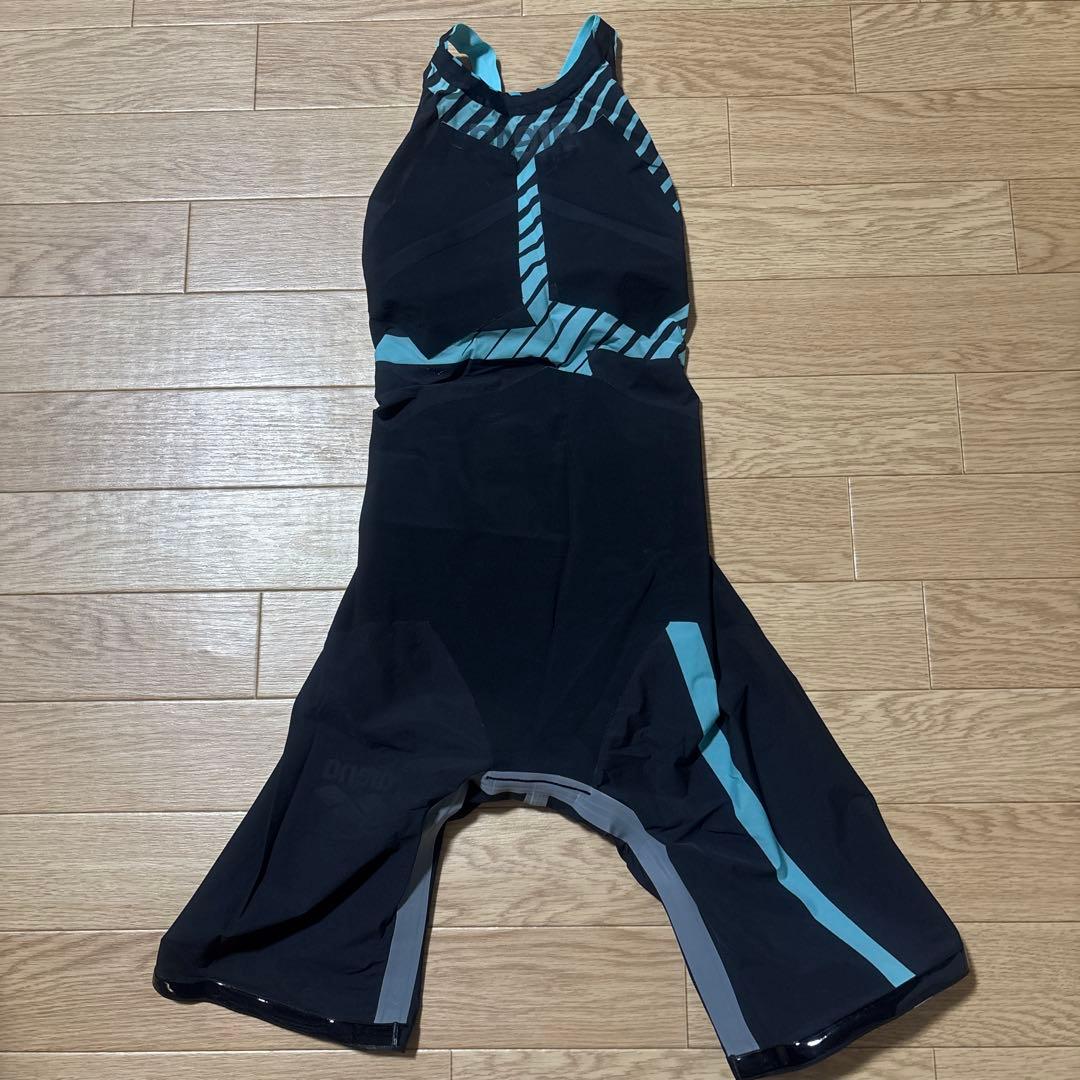 アリーナ　ダイヤモンズ アルティメット　アクアフォースX MF 高速水着　M