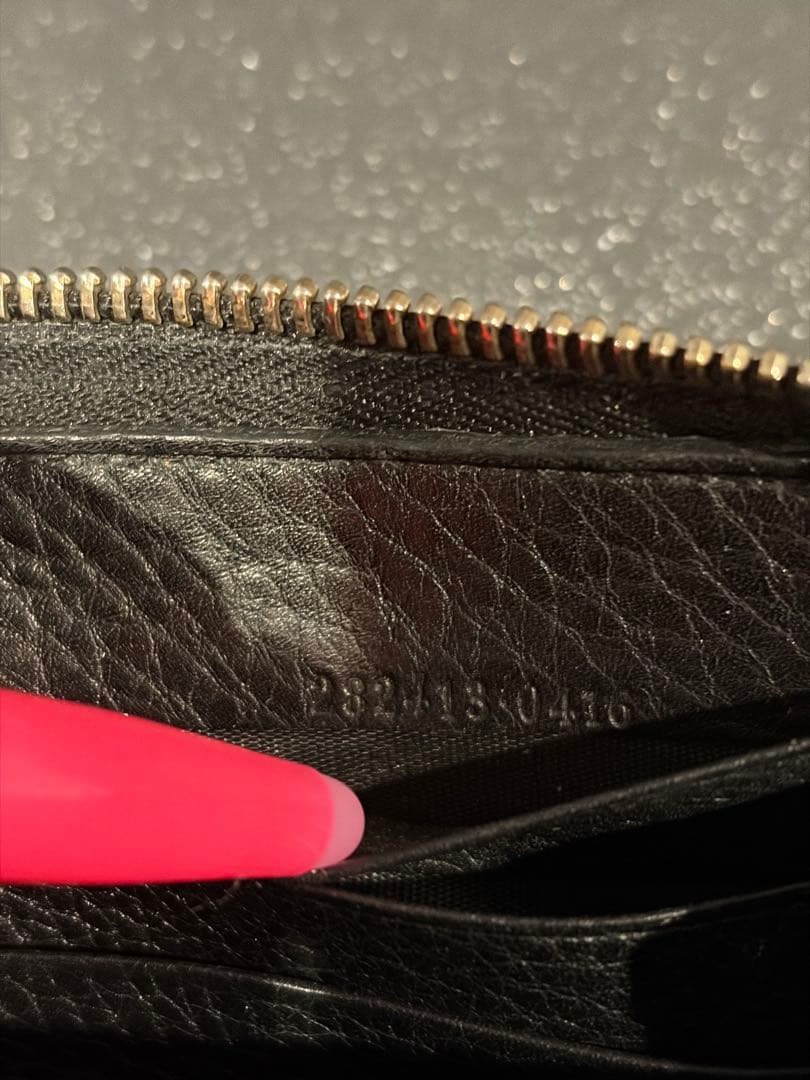 Rii⭐︎ 　GUCCI グッチ　ブラックレザー 長財布