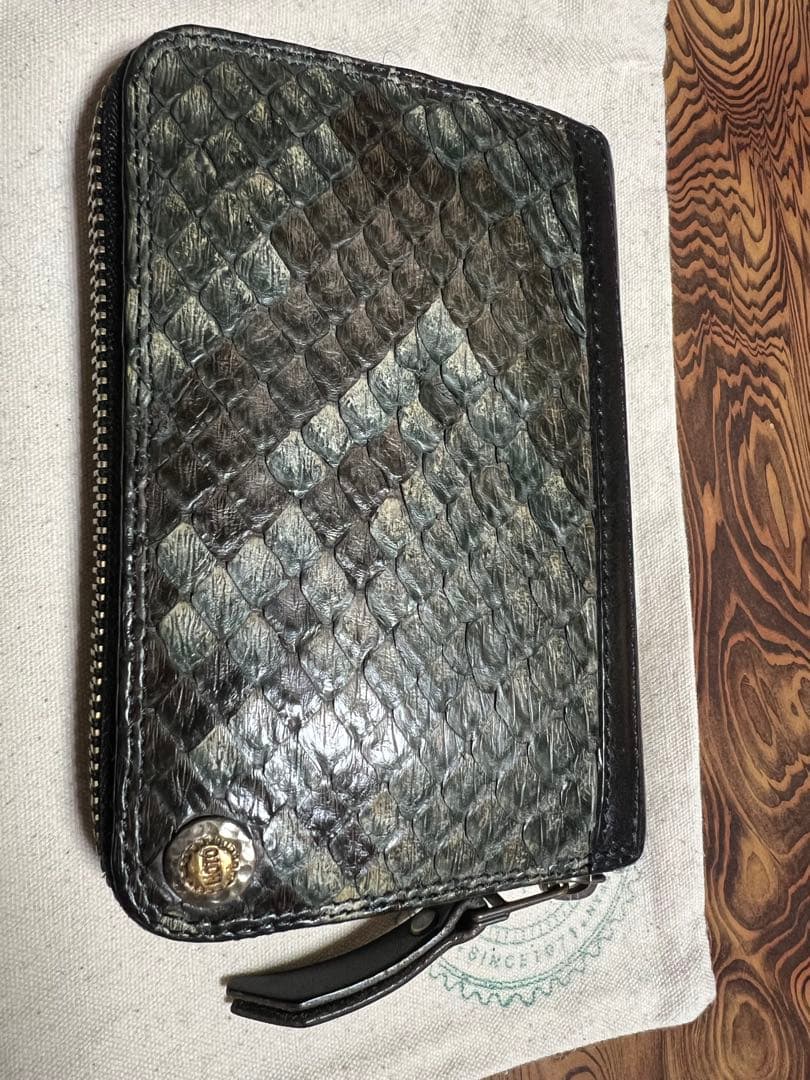 moto パイソン財布　モトレザー