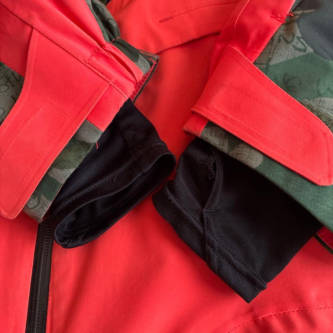 MIZUNOスキーウェア⭐︎迷彩デザイン 上下セット(ブレスサーモ)