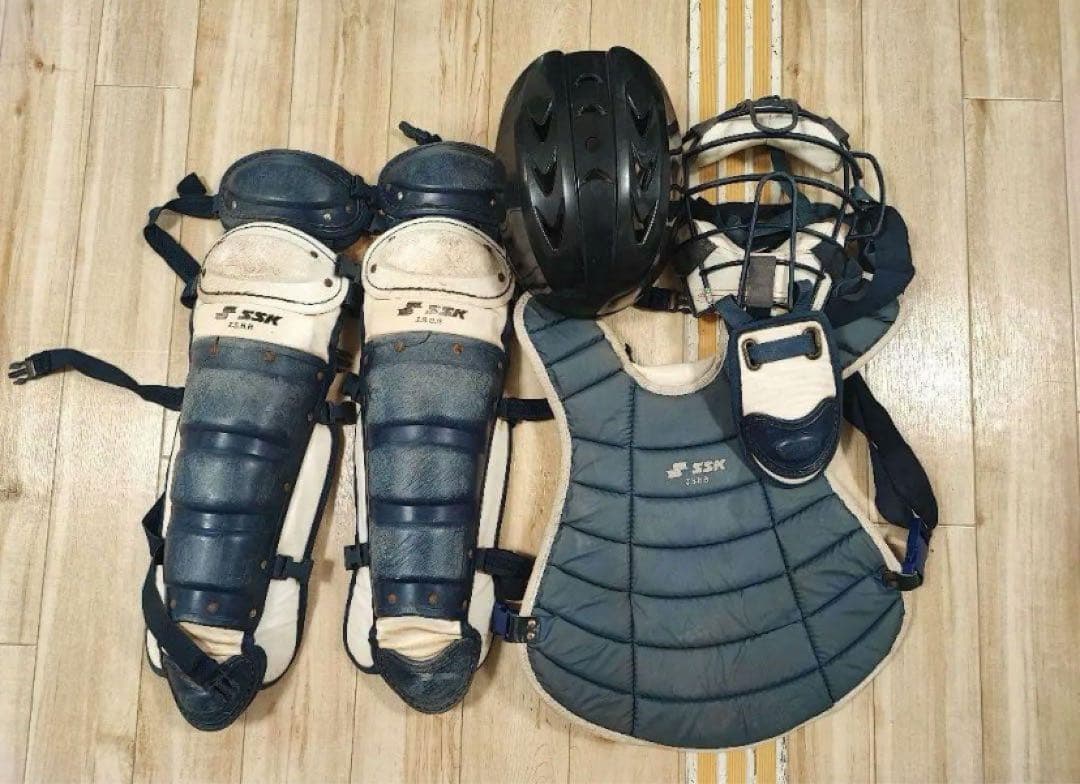 SSK キャッチャー防具一式 ネイビーとホワイト