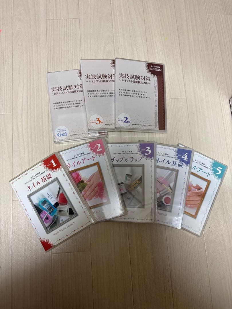 ネイルアート用品と練習教材セット