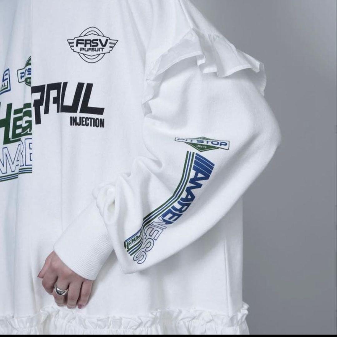 ローズバッド 完売品 スポーツロゴフリルドッキングチュニック スウェット 白