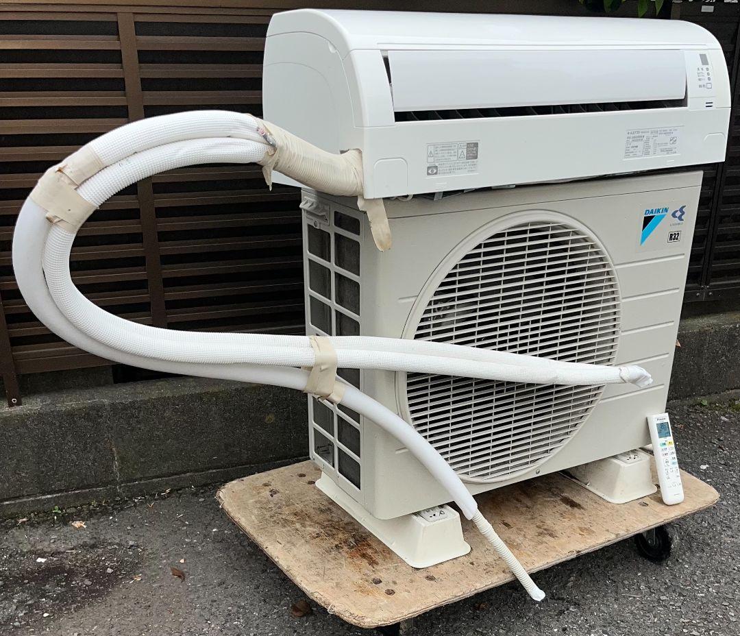 ダイキンルームエアコン6畳用内部クリーンお掃除機能付きリモコン、パイプホース付き