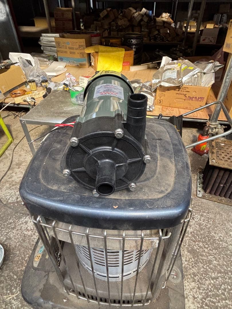 イワキ マグネットポンプ MD-100R。新品同様。未使用。