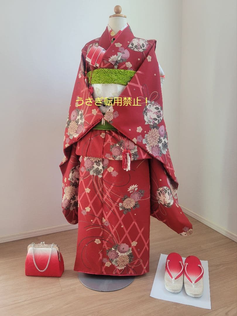 《 レトロ感ある落ち着いた色柄！》七五三　7歳 大正ロマン風 赤い着物フルセット
