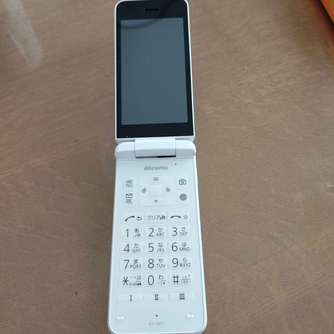 docomo　ガラホDIGNO KY-42C ホワイト