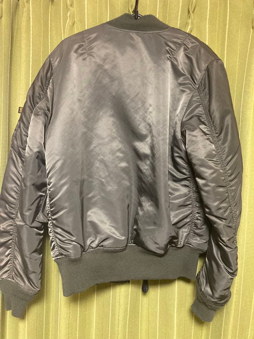 ALPHA INDUSTRIES MA-1 アルファ　MA-1 Mサイズ
