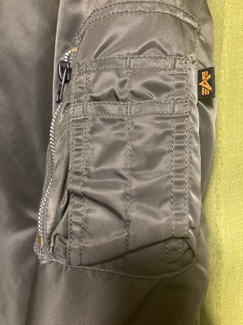 ALPHA INDUSTRIES MA-1 アルファ　MA-1 Mサイズ