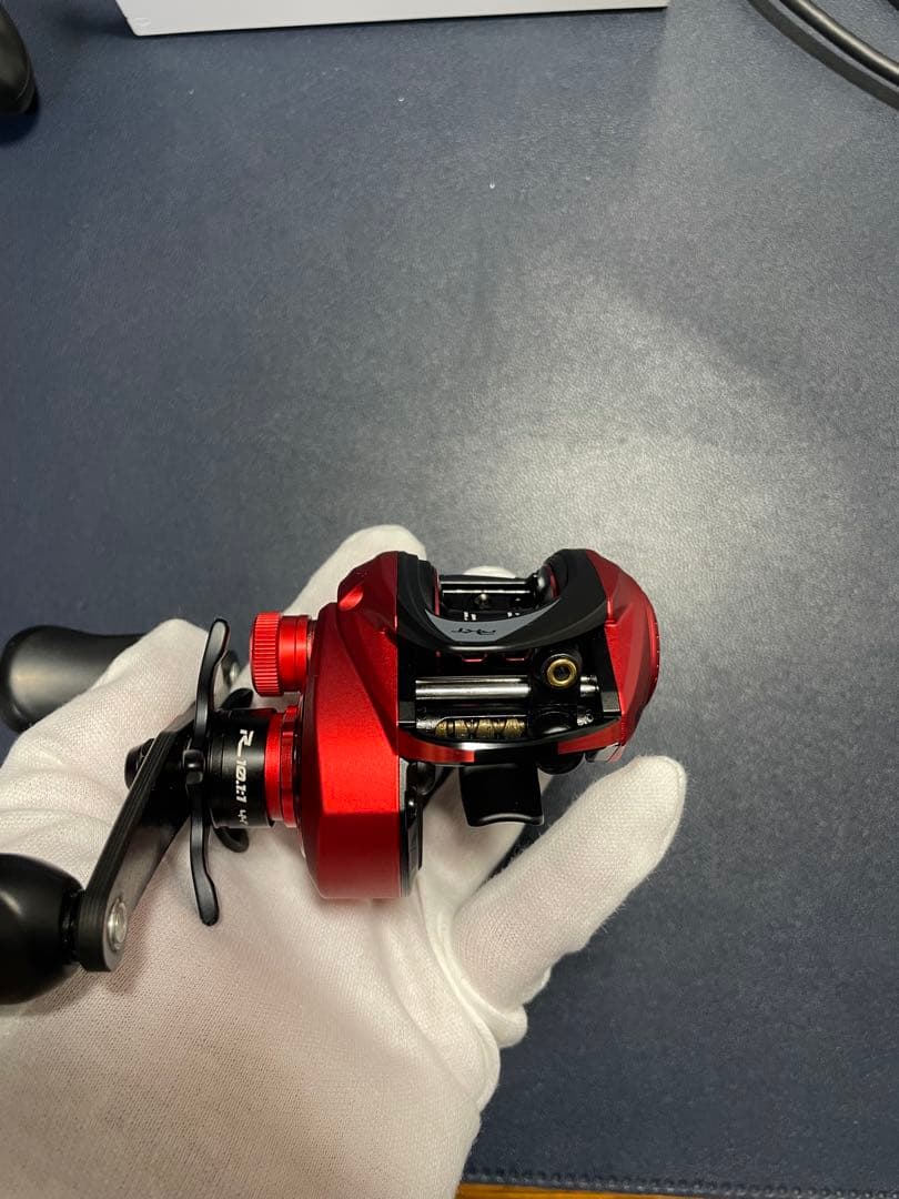 m*୧様 【美品】 アブ レボ5 ロケットL Abu REVO5 ROCKET