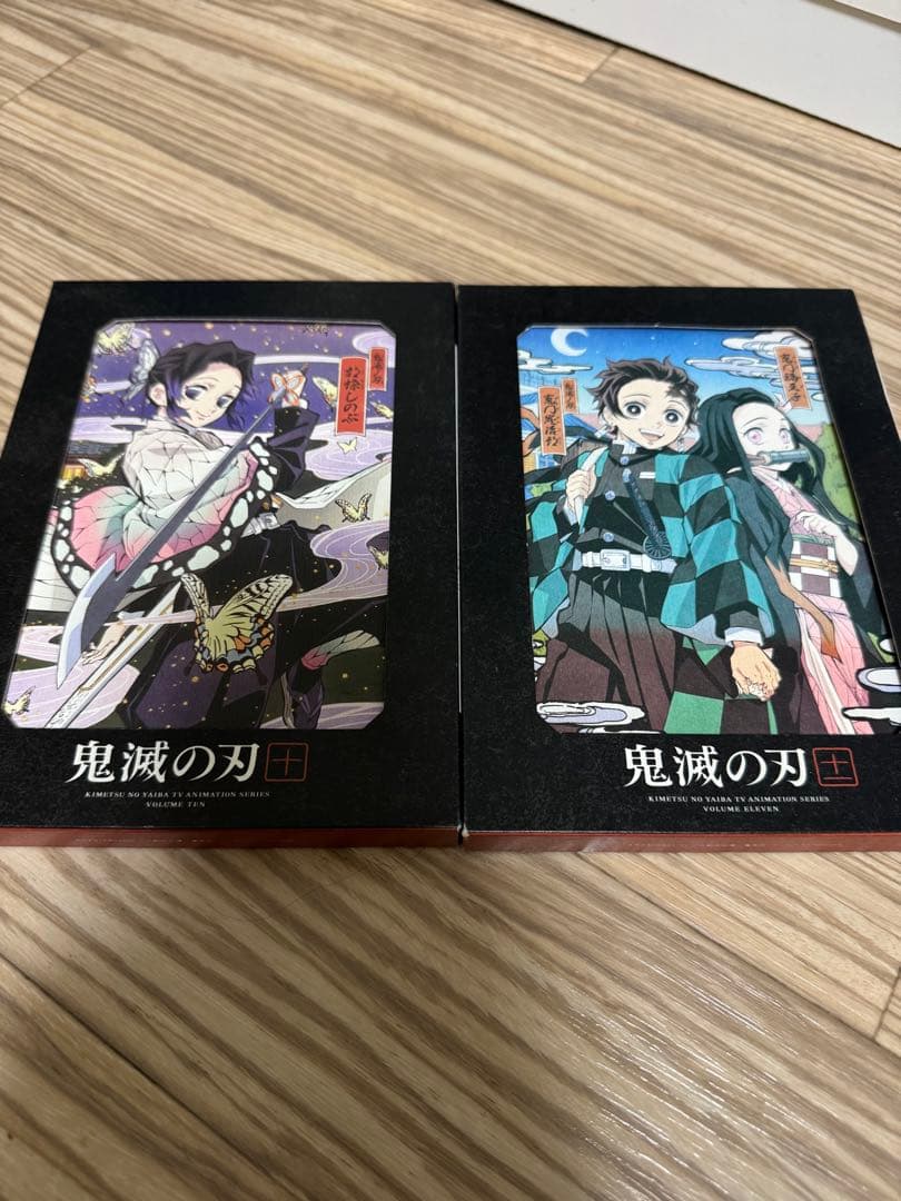 鬼滅の刃DVDセット１巻〜５巻８巻〜11巻遊郭編1巻〜6巻無限列車編劇場版